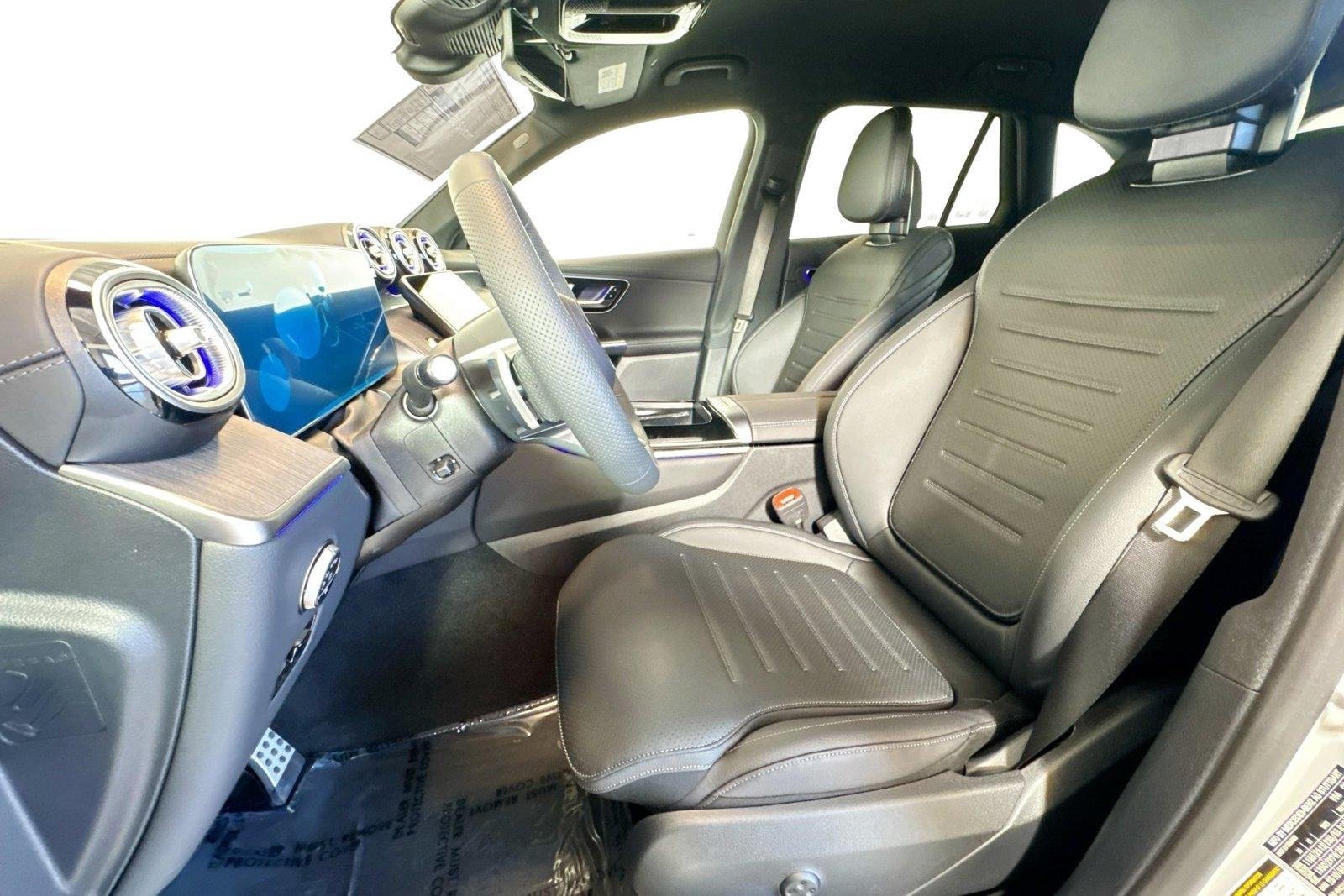 New 2026 Manufaktur Alpine Grey Mercedes-Benz GLC 300 image 18