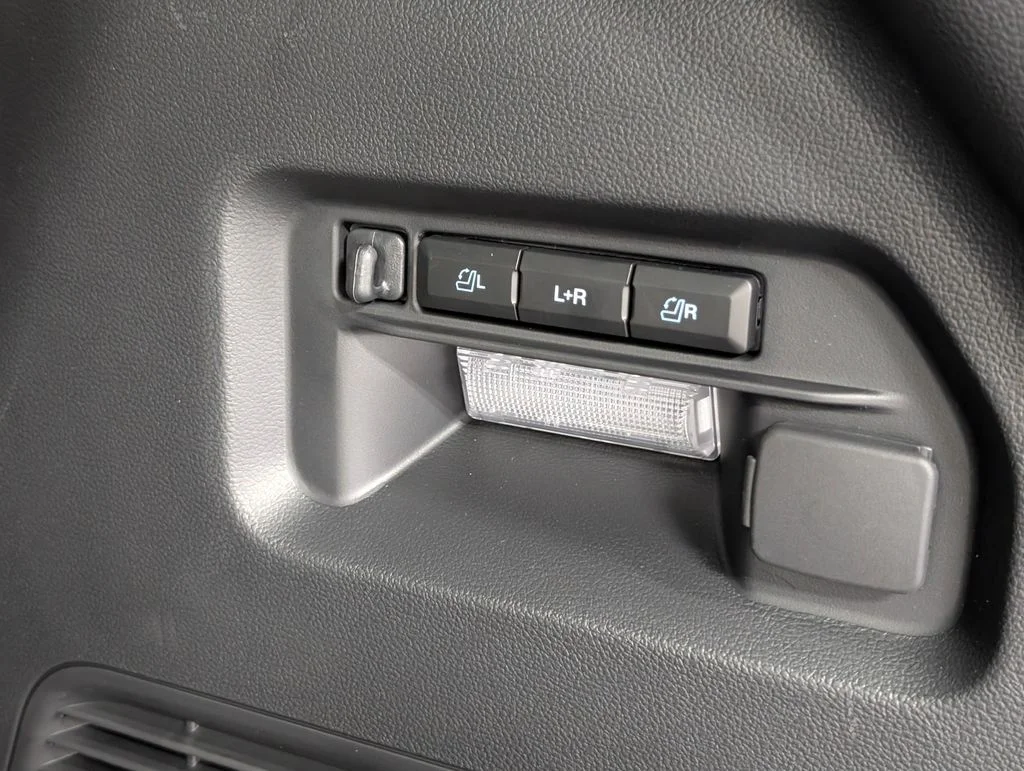 New 2026 Carbonized Gray Metallic Ford Tremor® image 22