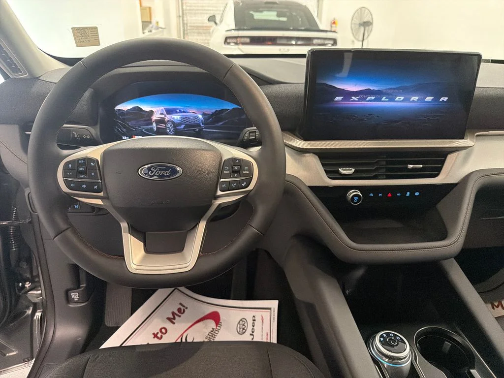 New 2026 Gray Ford Active image 15