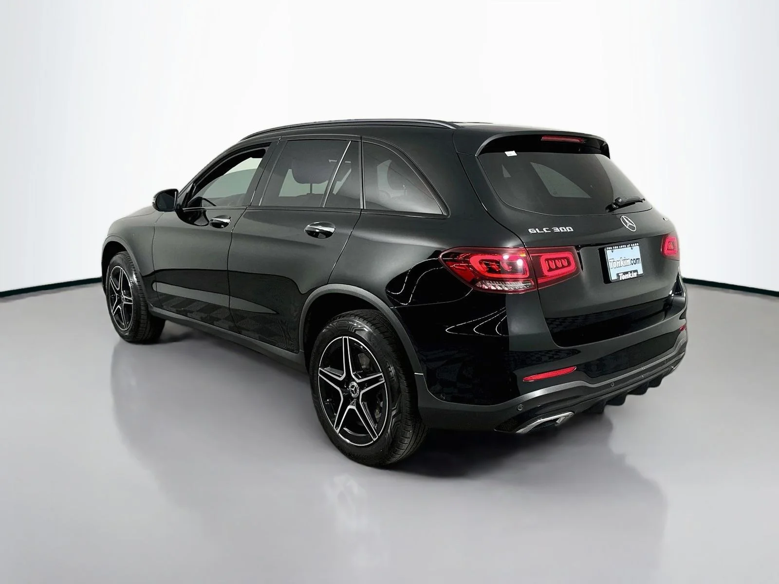 Used 2022 Black Mercedes-Benz GLC 300 image 5