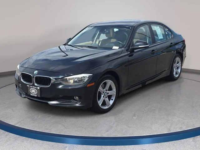 2015 BMW 3 Series 320i xDrive Sedan's photo