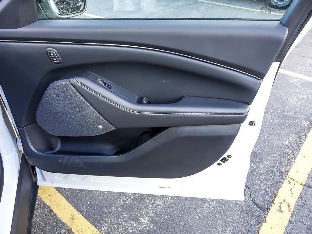 Used 2023 White Metallic Ford Premium image 32