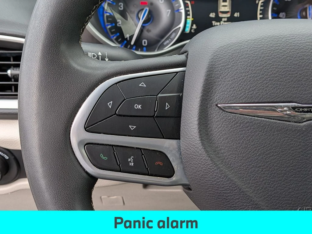 Used 2023 Gray Chrysler Touring L image 19