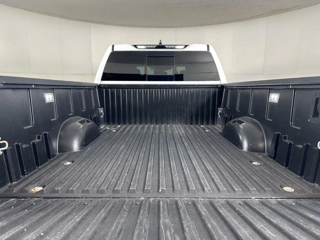 Used 2022 White Toyota SR5 image 9