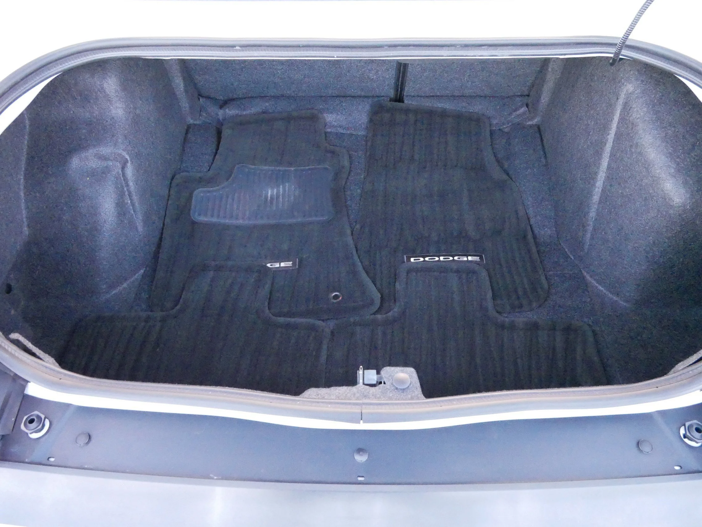 Used 2013 Bright White Dodge R/T image 18