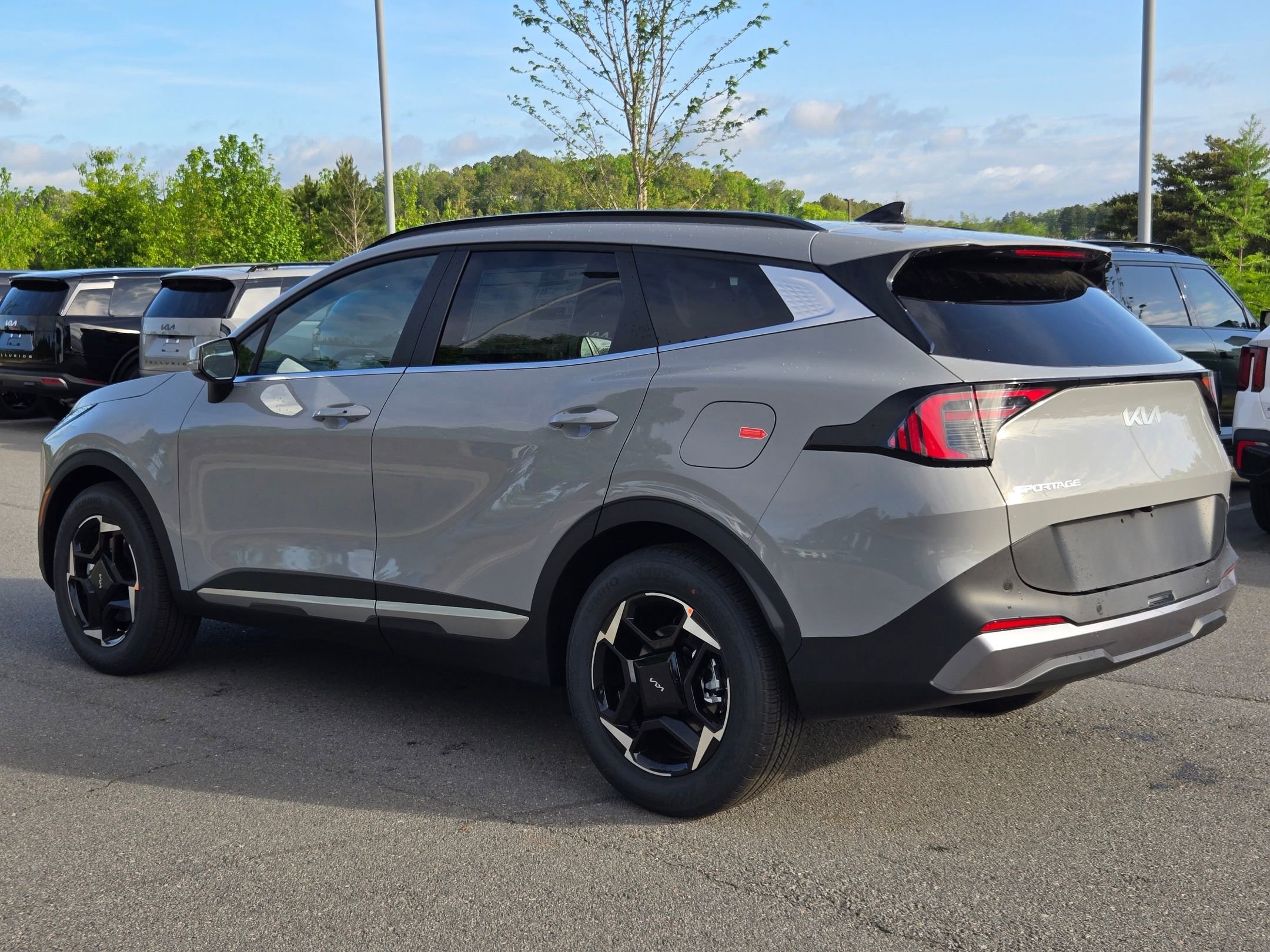 New 2026 Wolf Gray Kia EX image 5