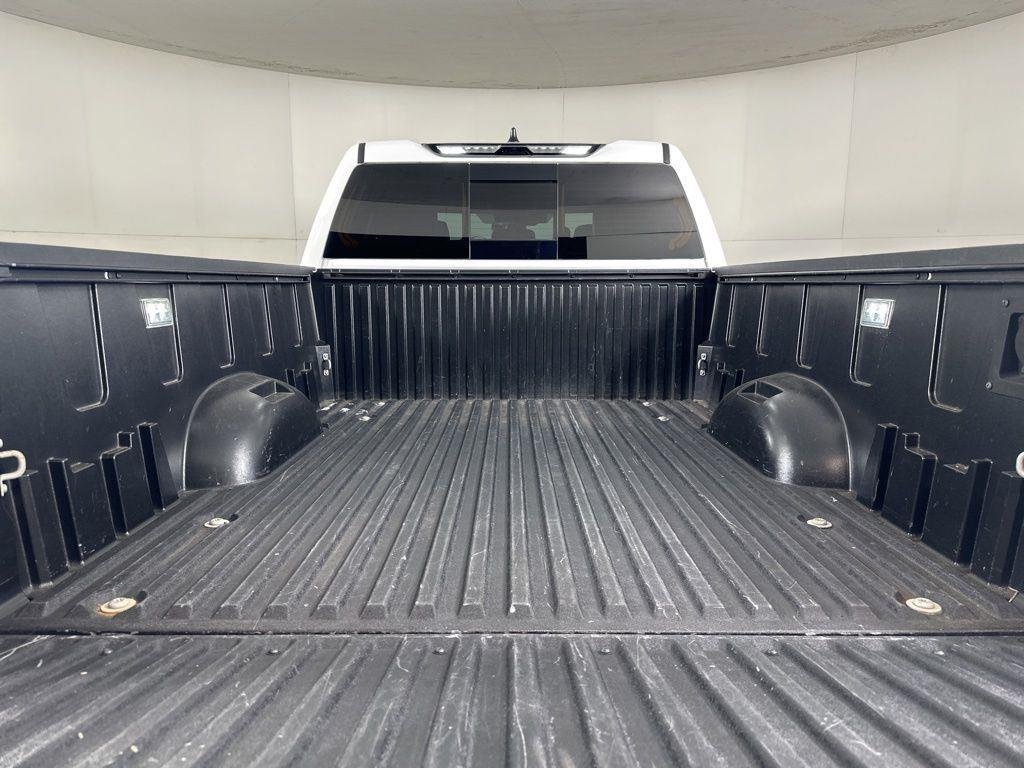 Used 2022 White Toyota SR5 image 9