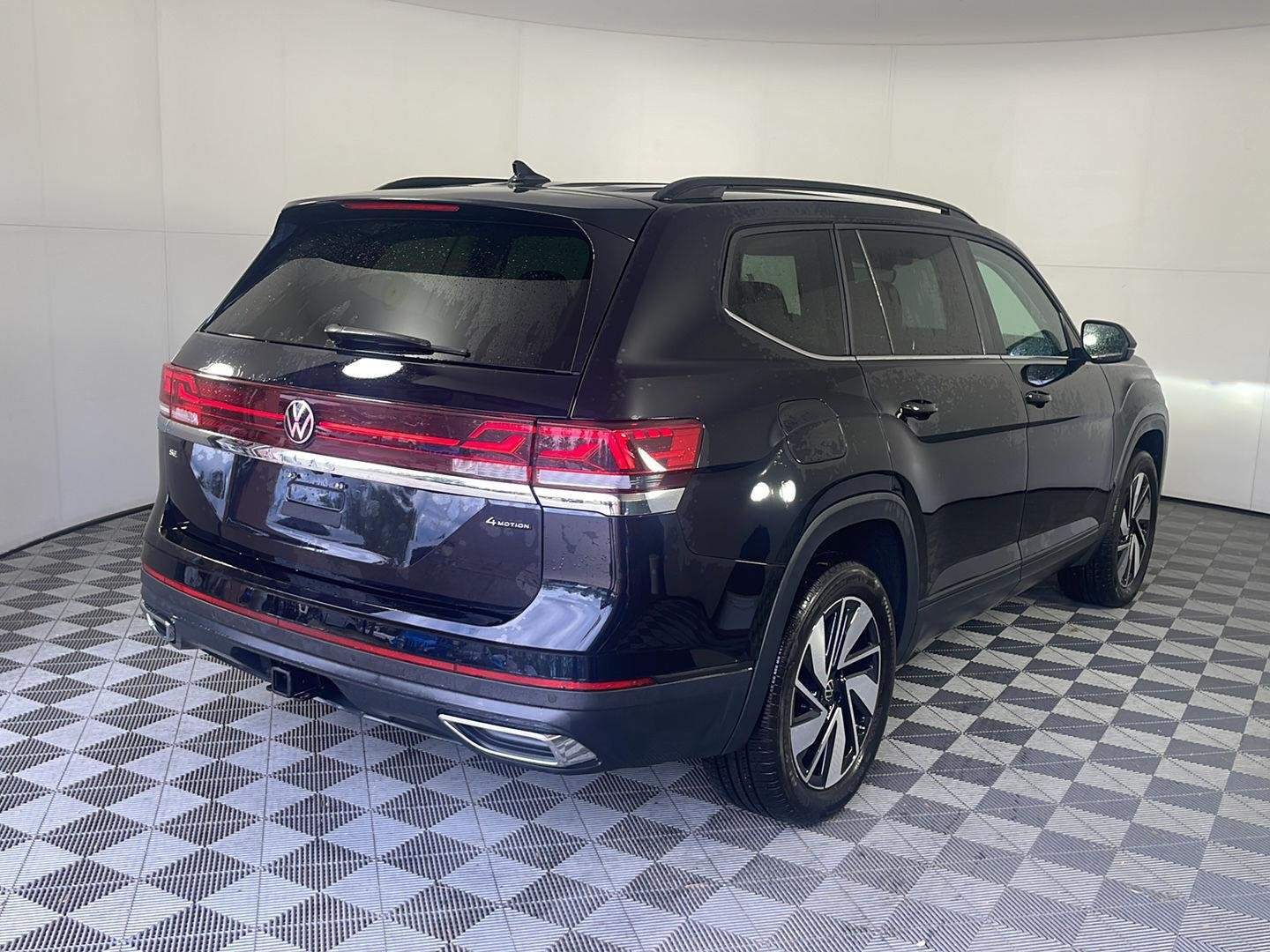 Used 2026  Volkswagen 2.0T SE w/Technology image 6