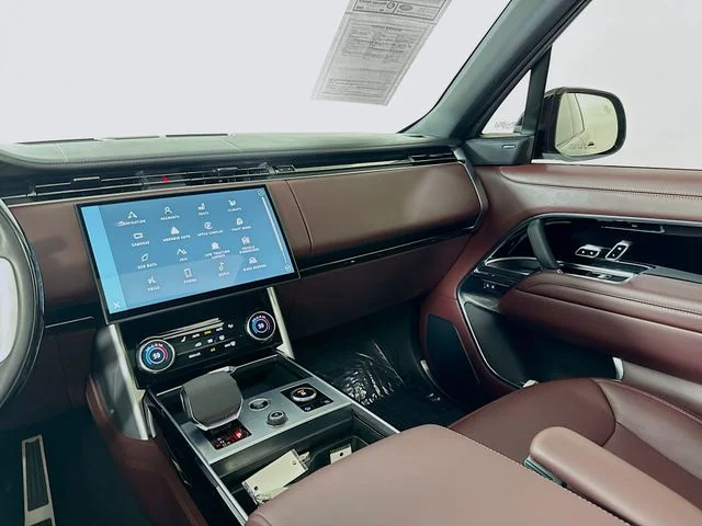 Used 2023 Black Land Rover SE image 26