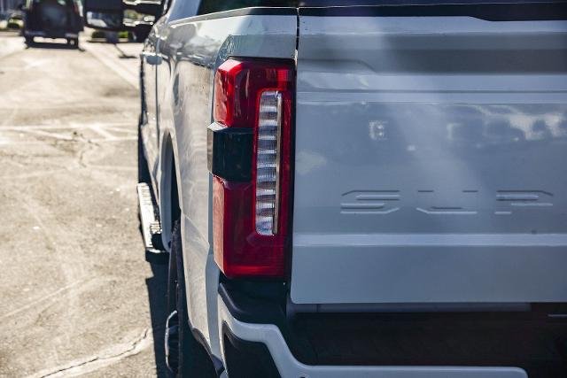 New 2026 Star White Metallic Tri-Coat Ford F-250® Lariat® image 35