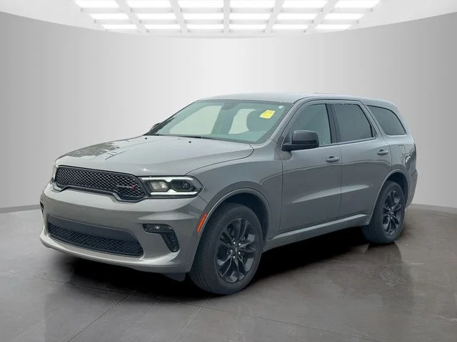 Certified Used 2022 Gray Dodge SXT image 3
