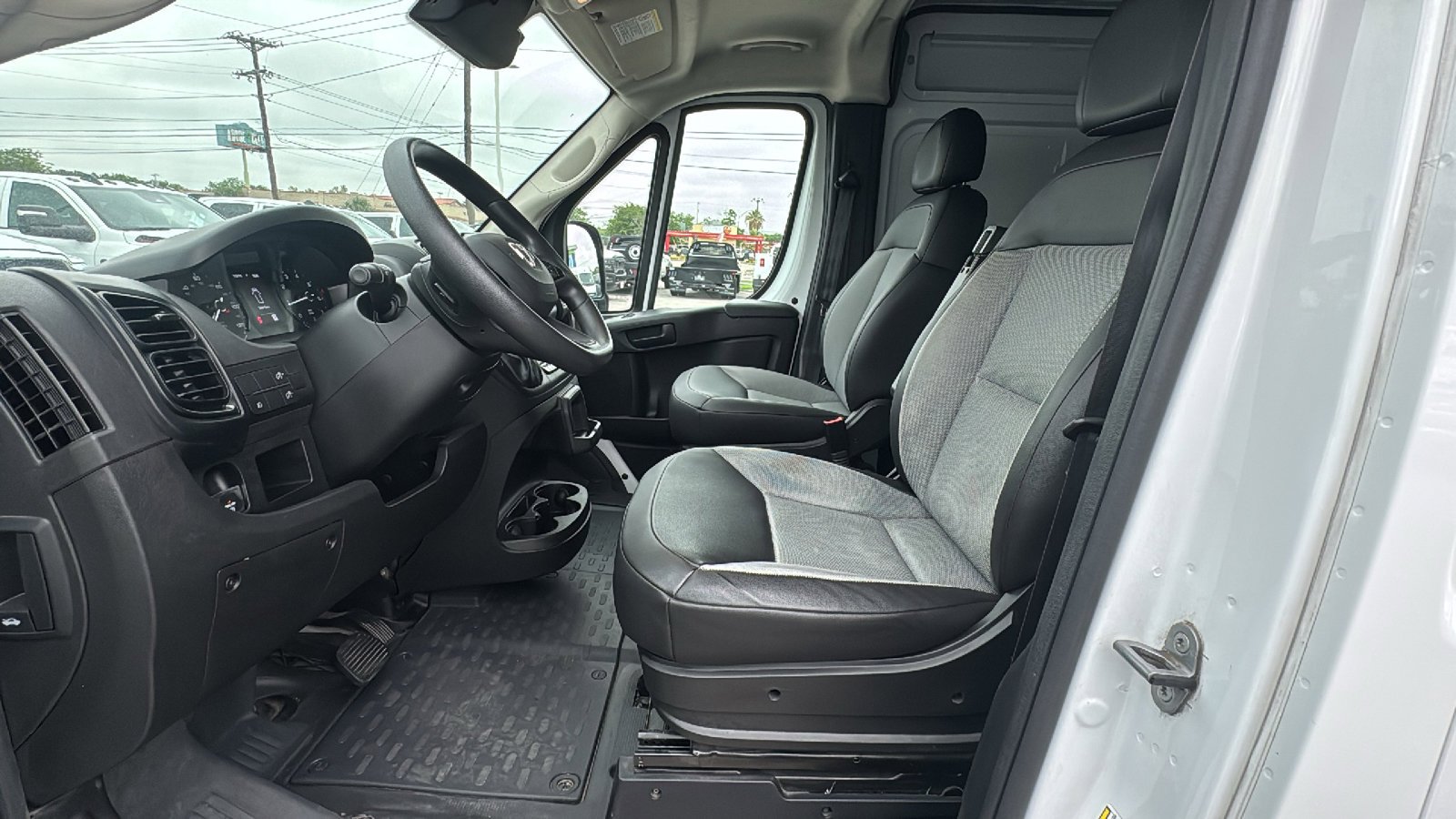 Used 2025 Bright White Clearcoat Ram Tradesman image 9