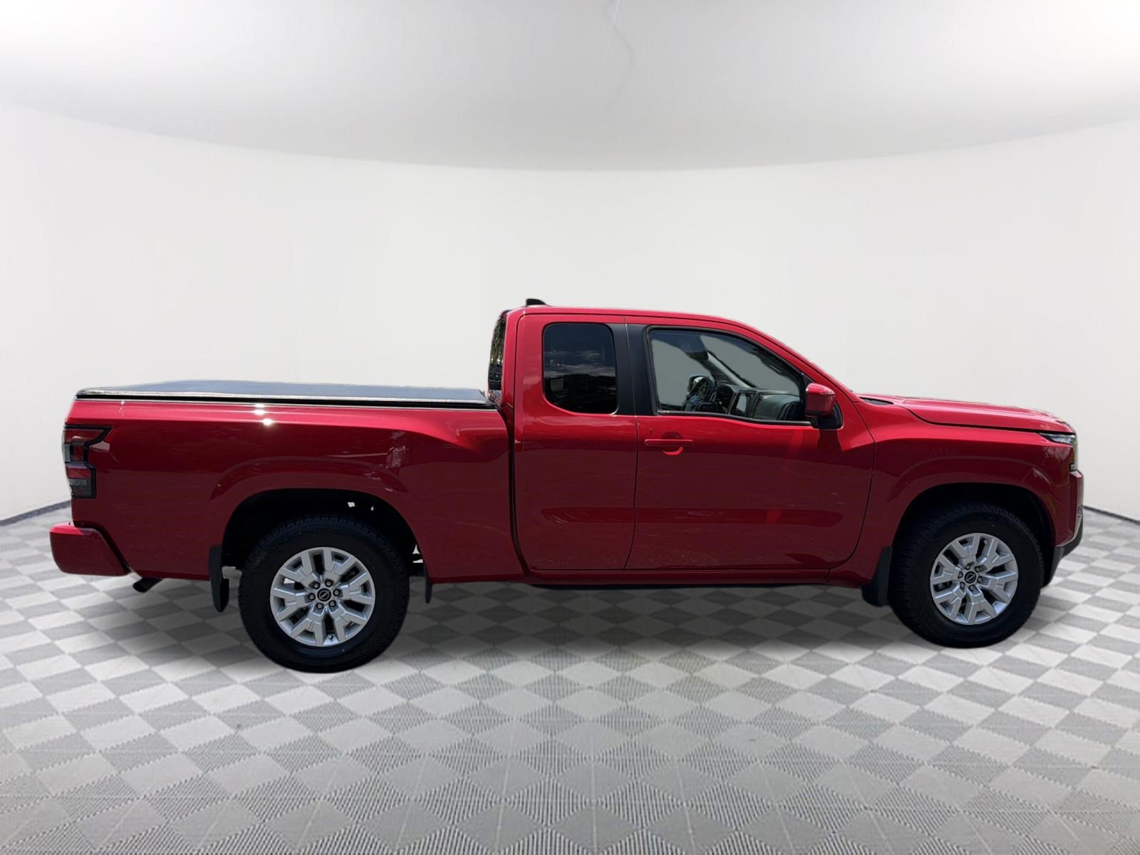 Used 2022 Red Alert Nissan SV image 4