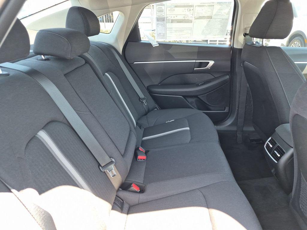 New 2026 Silver Hyundai SEL image 31