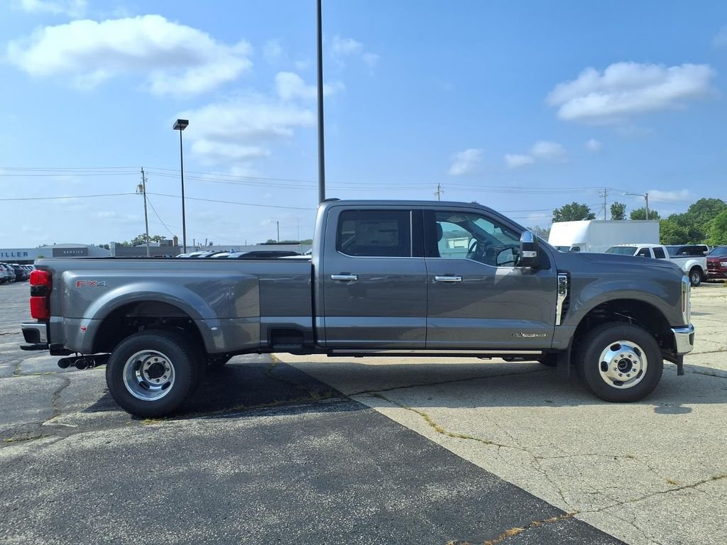 New 2026 Carbonized Gray Metallic Ford F-350® Lariat® image 3