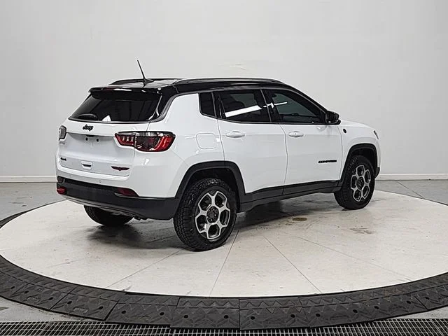Used 2022 White Jeep Trailhawk image 7