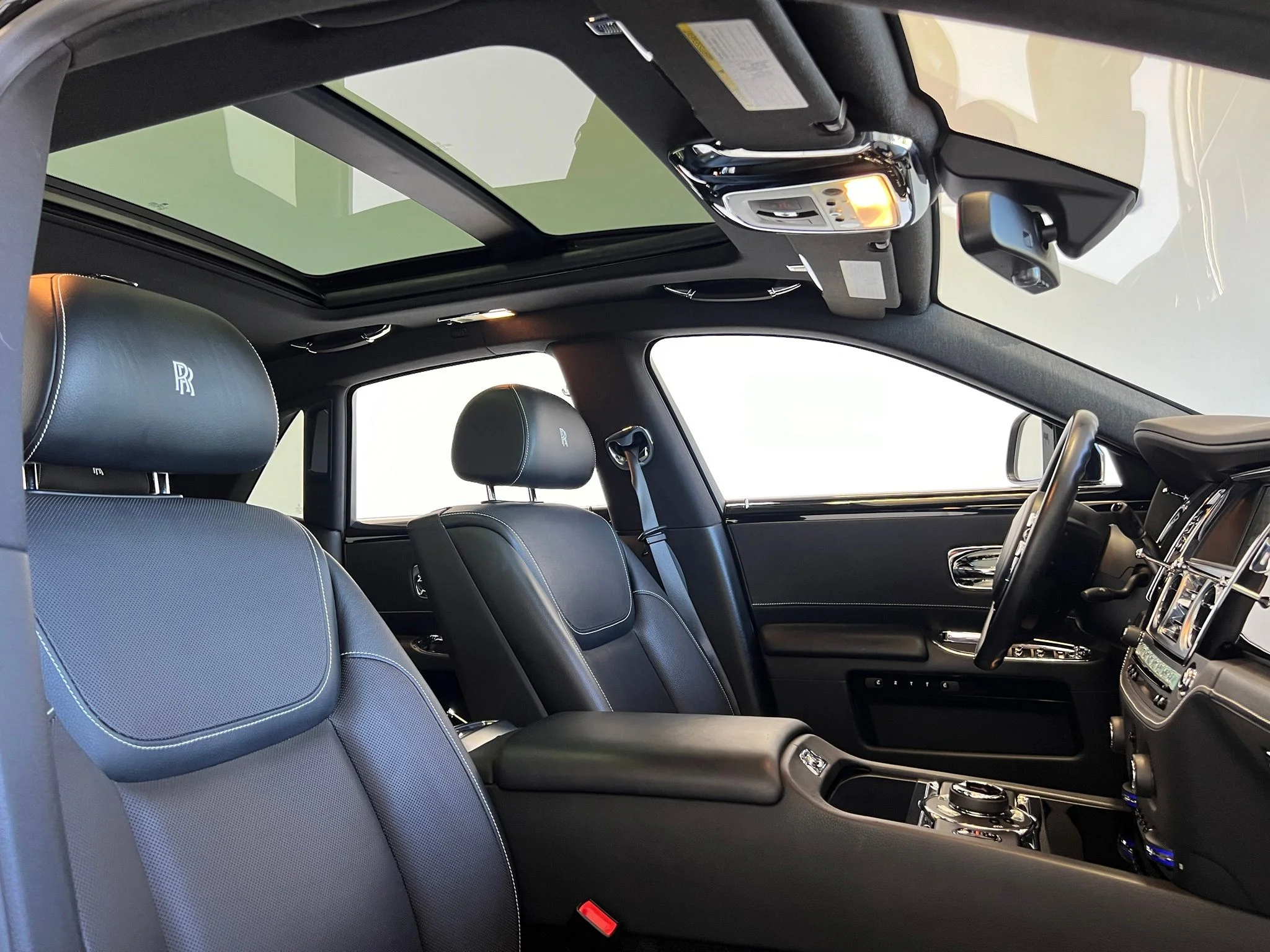 Used 2017 Black Rolls-Royce Base image 23