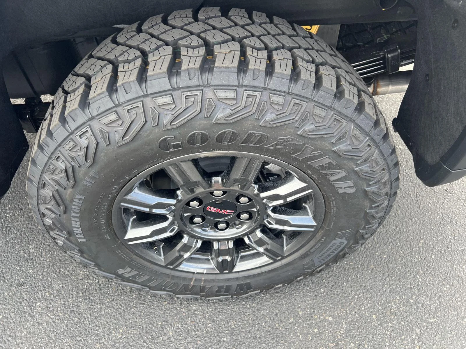 2026 GMC Sierra 1500 AT4X - Photo 13