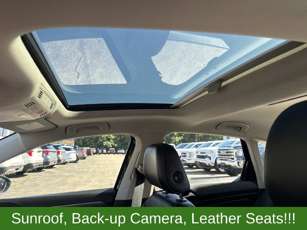 Used 2019 Black Volkswagen SEL image 20