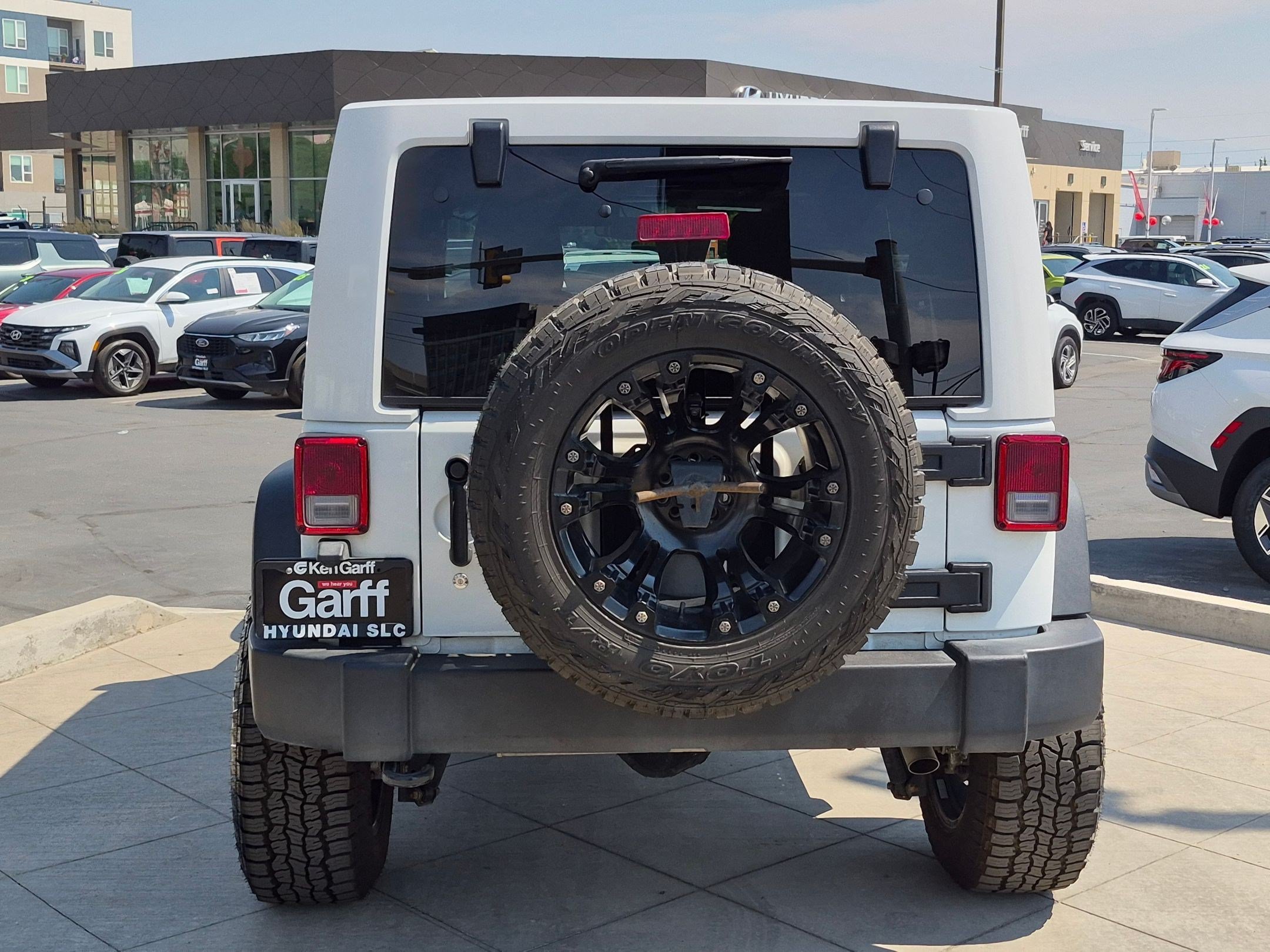 Used 2017 Bright White Clearcoat Jeep Rubicon image 4