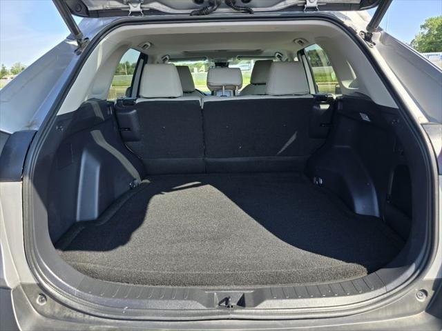 Certified Used 2020 SILVER SKY METALLIC Toyota  image 16