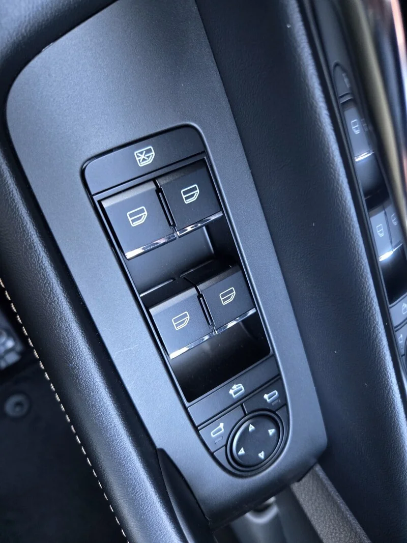 2026 Mazda CX-70 Premium Package - Photo 24