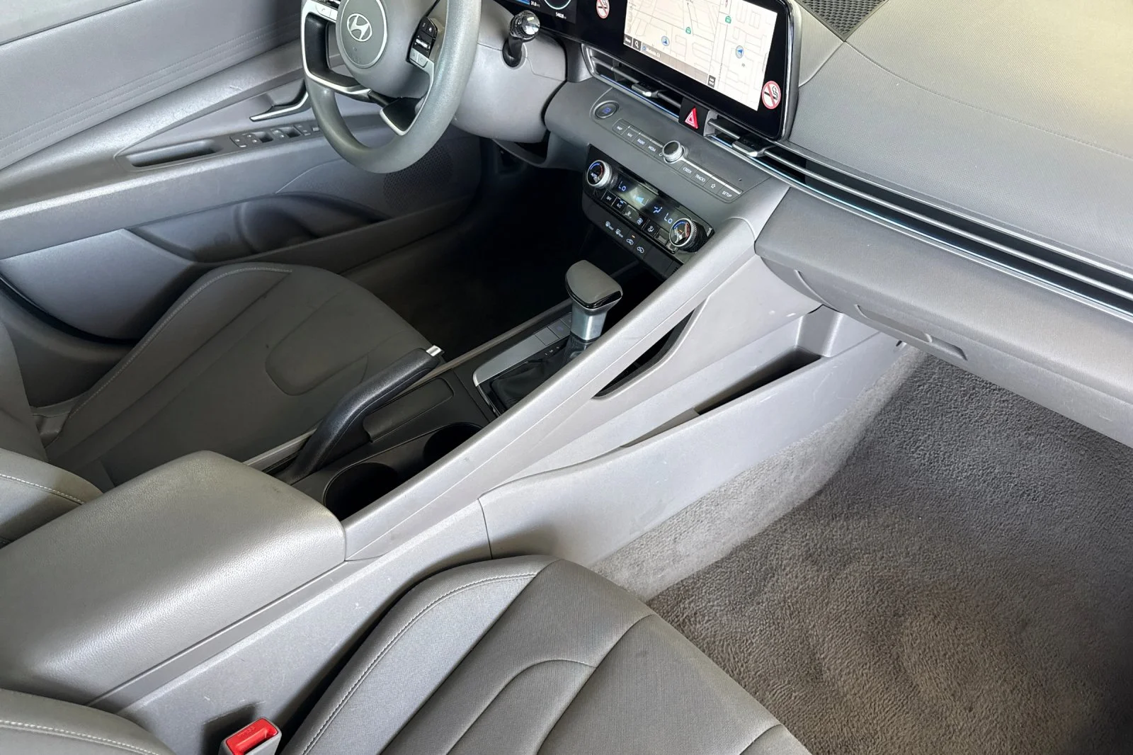 Used 2024 Fluid Metal Hyundai SEL image 15