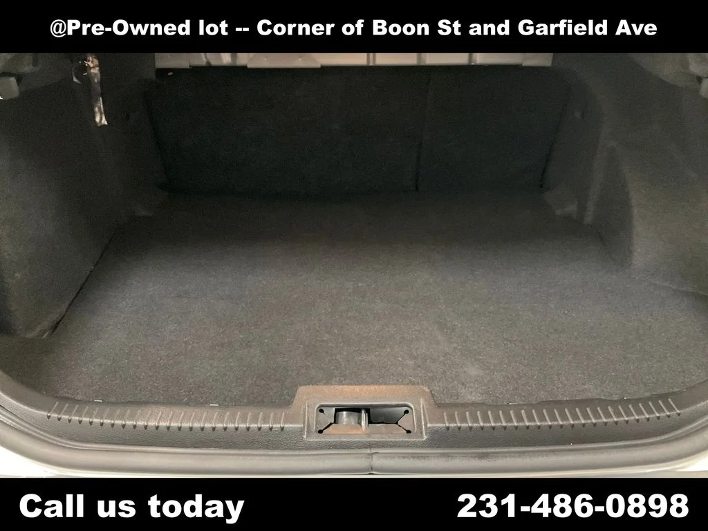 Used 2010  Ford SEL image 26
