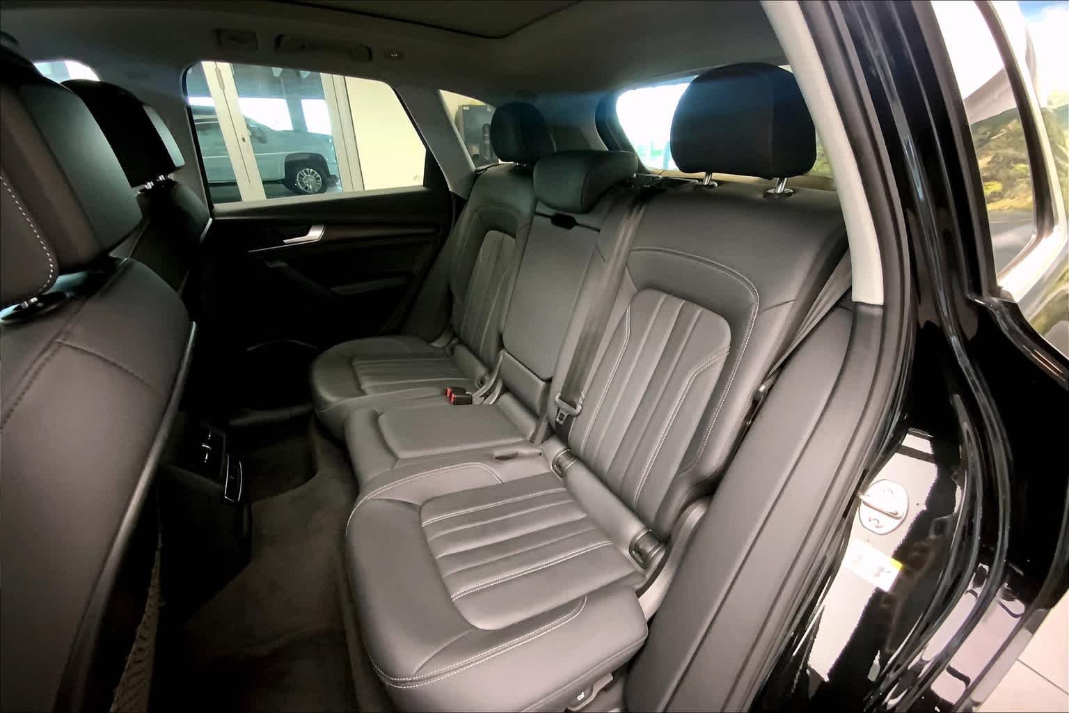 Used 2021 Mythos Black Metallic Audi Premium Plus image 21