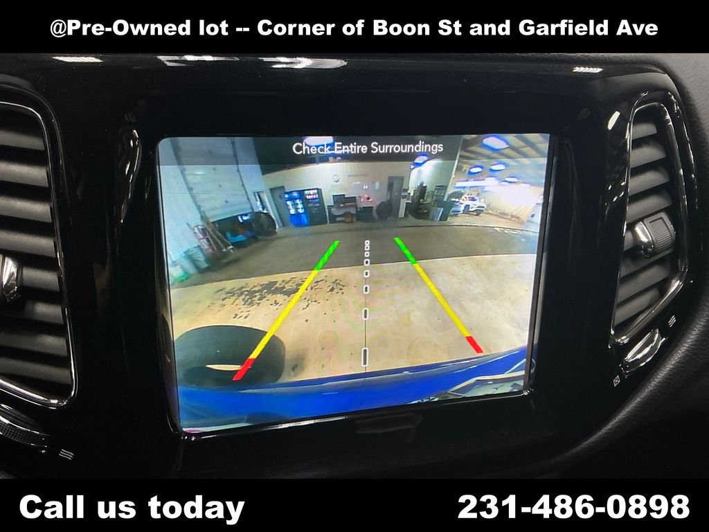 Used 2018 Blue Jeep Limited image 24