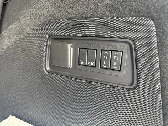 Used 2021 Black Cadillac Premium Luxury image 15