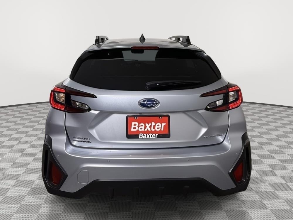 Used 2025 Ice Silver Metallic Subaru Limited image 12