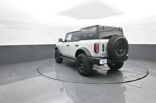 New 2026 Avalanche Gray Ford Outer Banks® image 5