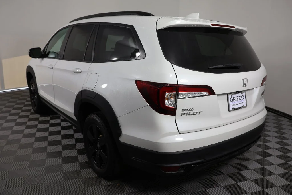 Used 2022 Platinum White Pearl Honda TrailSport image 6