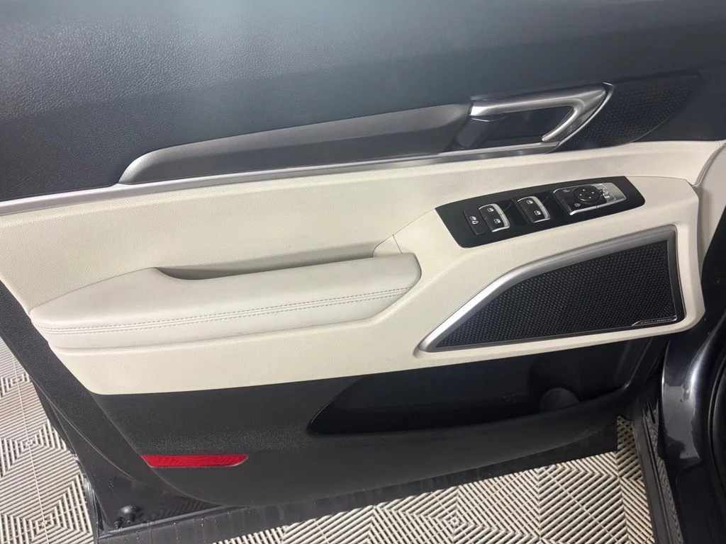 Used 2024 Gray Kia S image 10