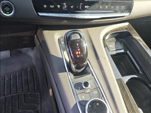 Used 2024 White Cadillac Sport image 10