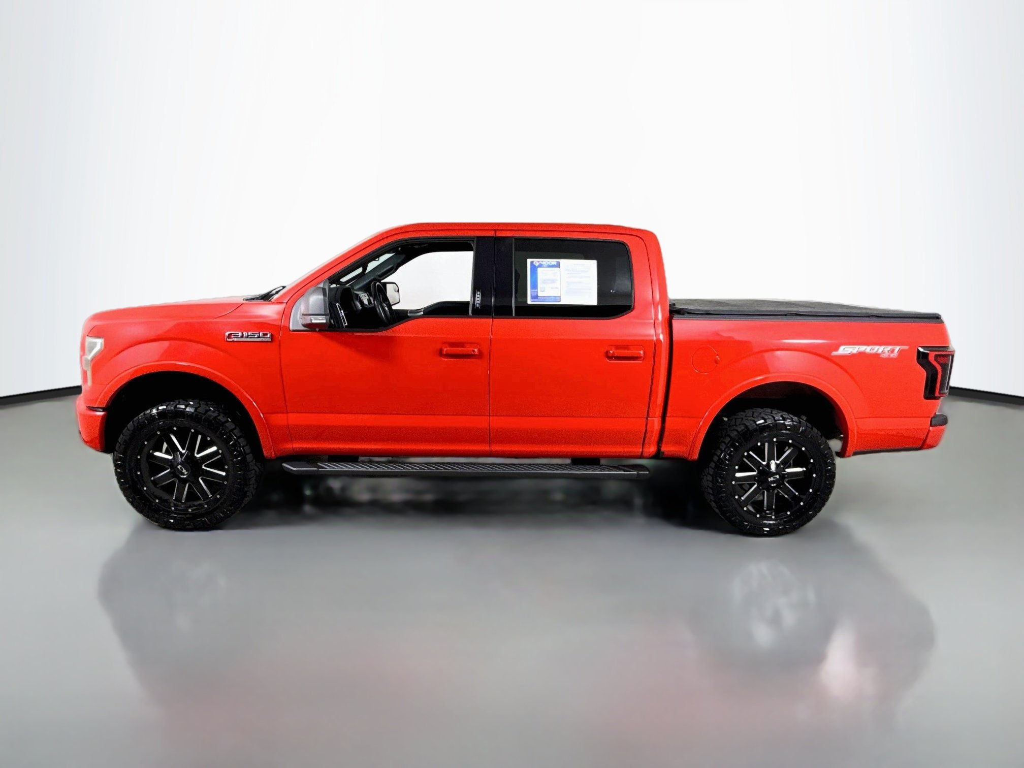 Used 2015 Race Red Ford XLT image 4