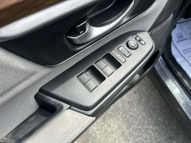 Certified Used 2017  Honda EX image 17