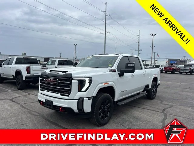 Used 2024 White GMC AT4 image 1