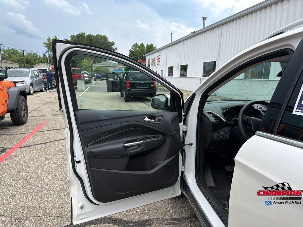 Used 2017 White Ford Titanium image 12