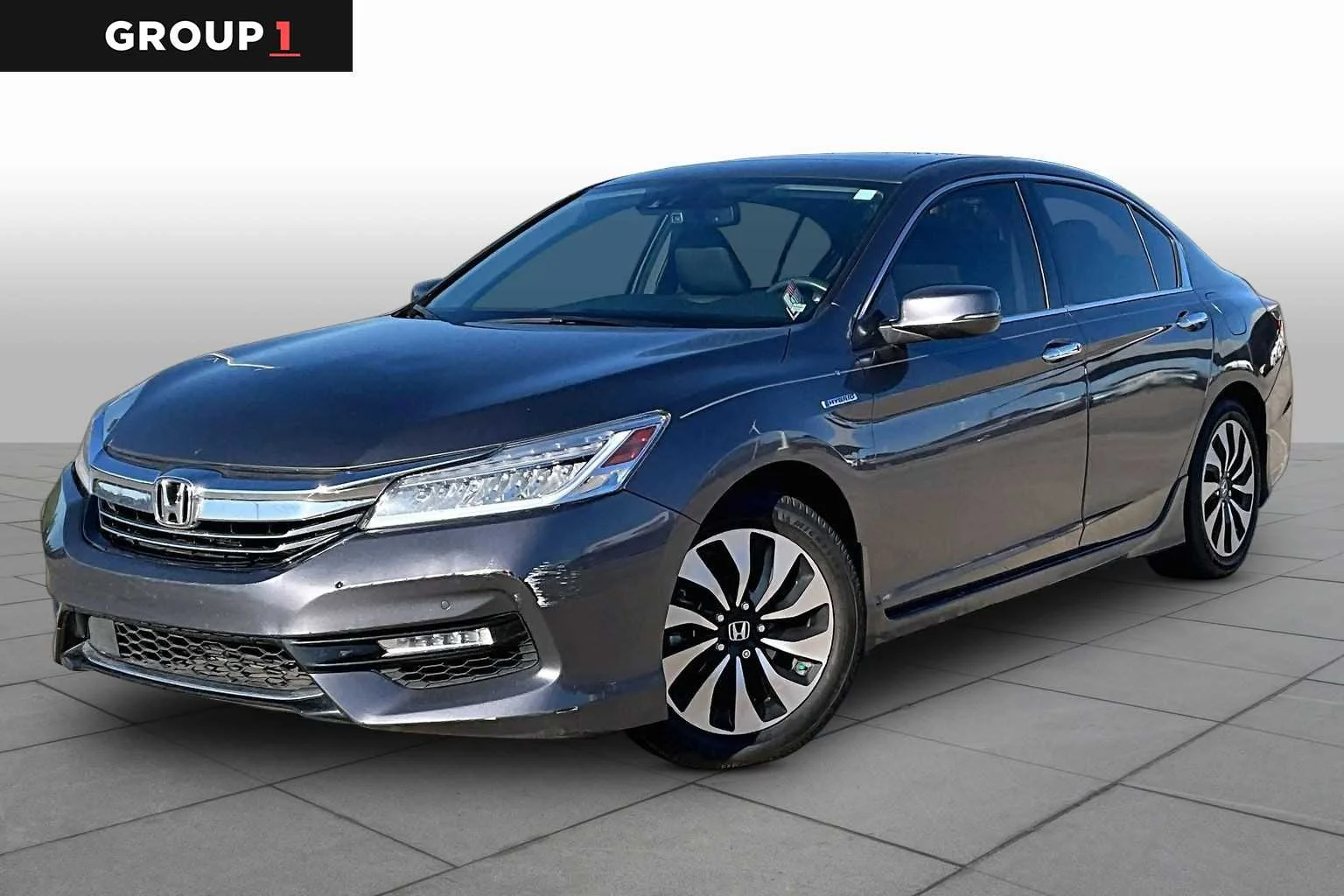 2017 Honda Accord Hybrid Touring's photo