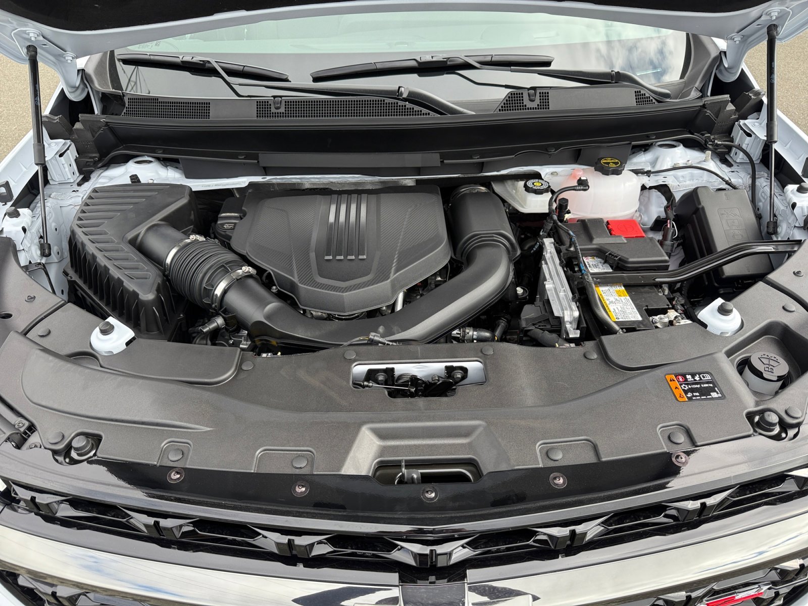 New 2026 Polar White Tricoat Chevrolet AWD Z71 image 20