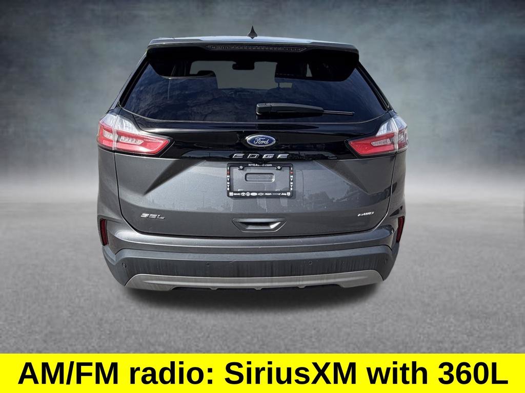 Used 2024 Gray Ford SEL image 4