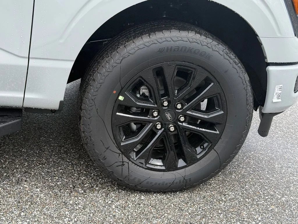 New 2026 Avalanche Ford Lariat® image 8