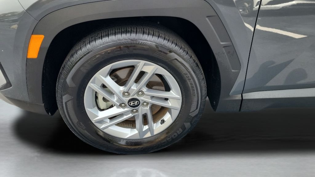 Certified Used 2025 Gray Hyundai SE image 10