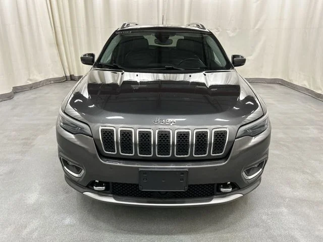 Used 2021 Gray Jeep Limited image 6