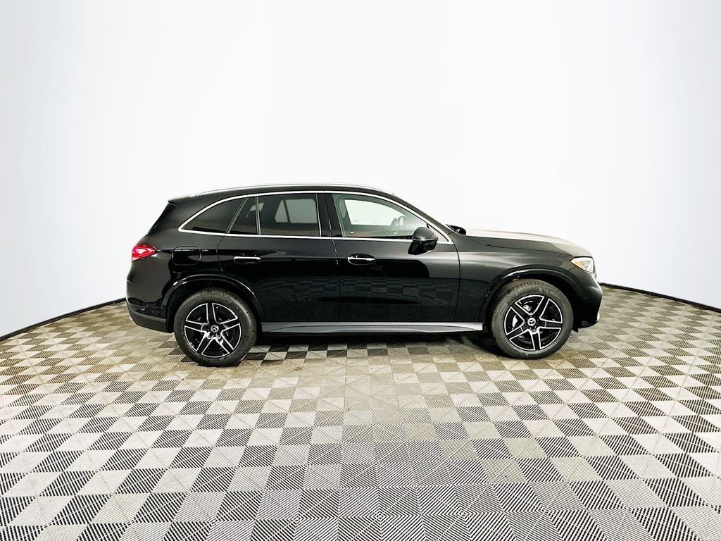 New 2026 Black Mercedes-Benz GLC 300 image 39