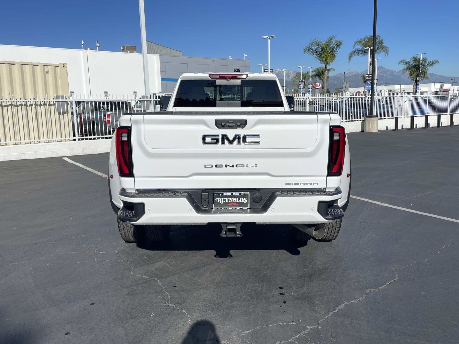 2026 GMC Sierra 3500HD Denali - Photo 6