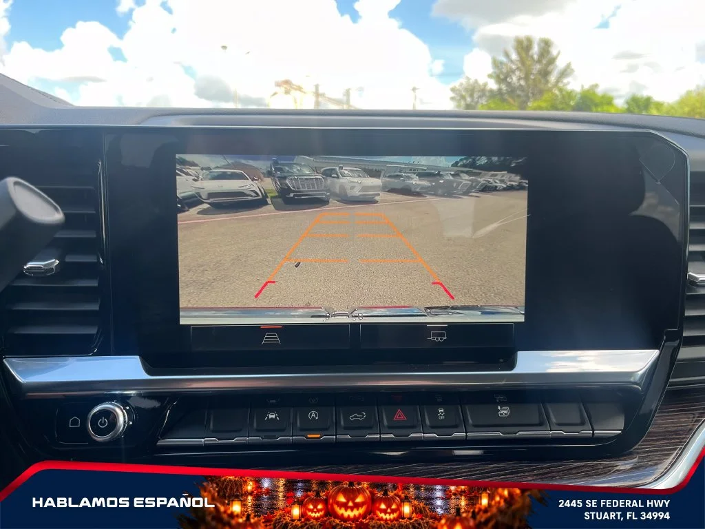 New 2026 Summit White GMC Elevation image 24