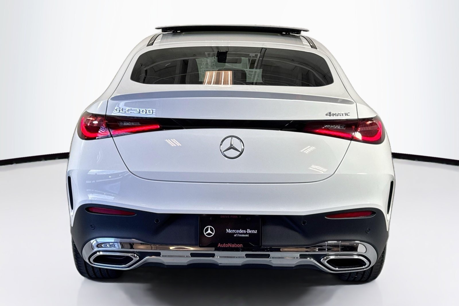 New 2026 Polar White Mercedes-Benz GLC 300 image 6
